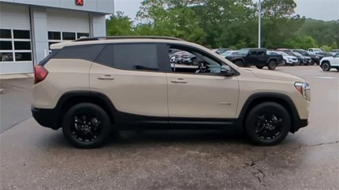 Certified 2022 GMC Terrain AT4 w/ Infotainment Package II image 9
