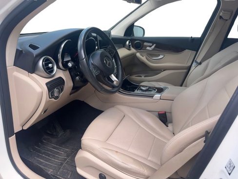 Used 2017 Mercedes-Benz GLC 300 image 5