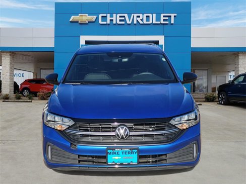 Used 2023 Volkswagen Jetta Sport image 2