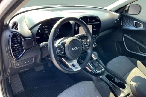 Used 2024 Kia Soul EX image 14