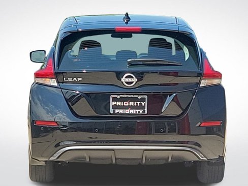 Certified 2023 Nissan Leaf S image 4