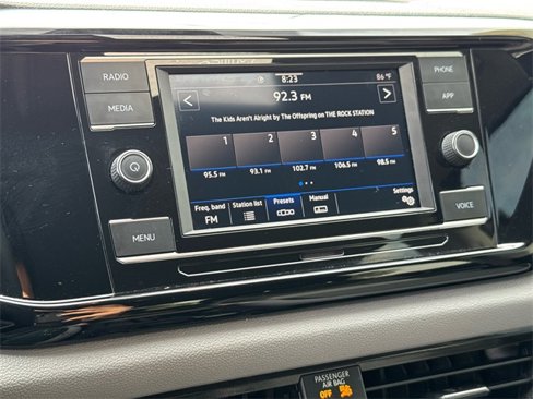 Certified 2022 Volkswagen Taos S image 21