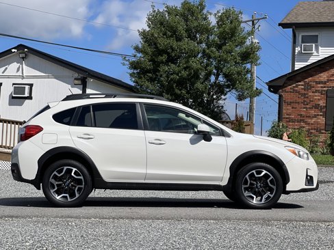 Used 2016 Subaru Crosstrek 2.0i Premium w/ Moonroof Package image 2