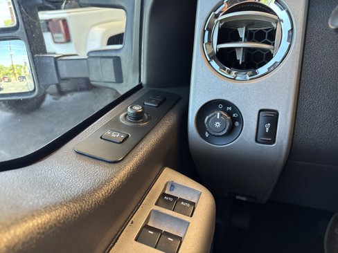 Used 2013 Ford F350 Lariat image 33