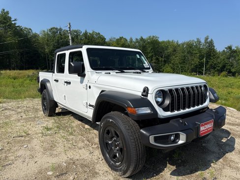 New 2025 Jeep Gladiator Sport image 7