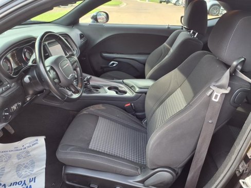 Used 2023 Dodge Challenger SXT image 11