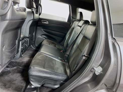 Used 2019 Jeep Grand Cherokee Altitude image 23