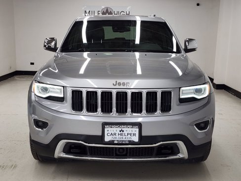 Used 2015 Jeep Grand Cherokee Limited w/ Luxury Group II image 2