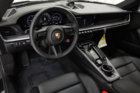 Used 2025 Porsche 911 Carrera w/ Premium Package image 12