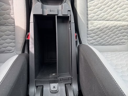 Used 2021 Chevrolet Equinox LS w/ LS Convenience Package image 31