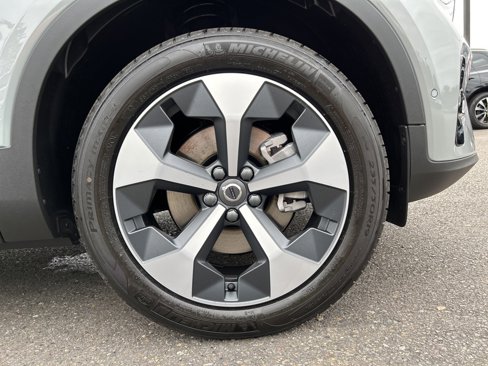 New 2026 Volvo XC40 B5 Plus w/ Protection Package Premier image 10
