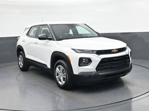 Used 2021 Chevrolet TrailBlazer L image 2