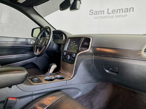 Used 2017 Jeep Grand Cherokee Limited w/ Luxury Group II image 31