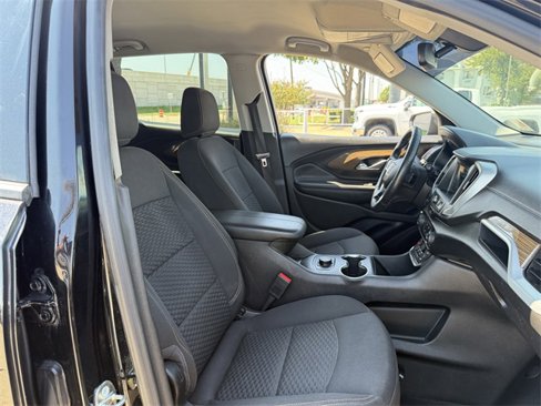 Used 2018 GMC Terrain SLE image 29
