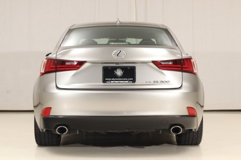 Used 2016 Lexus IS 300 AWD image 20