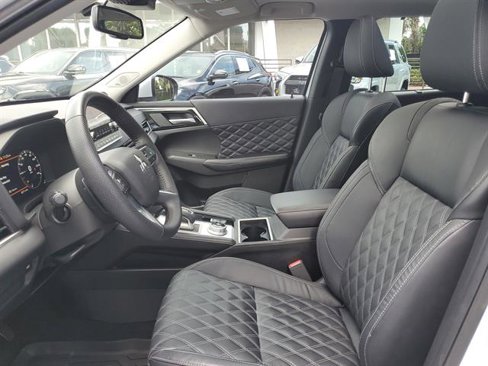 Used 2023 Mitsubishi Outlander SEL image 41