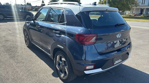 Used 2020 Hyundai Venue image 8