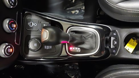 Used 2018 Jeep Compass Latitude image 21