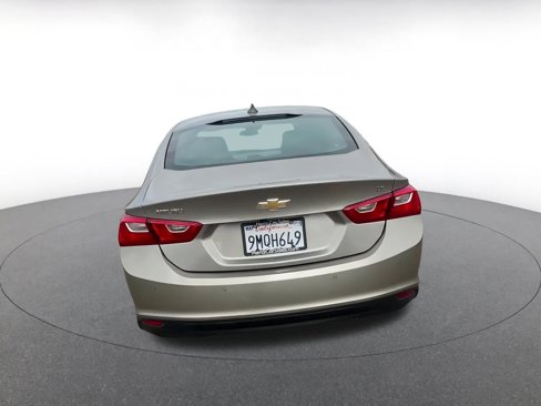 Used 2024 Chevrolet Malibu LT image 12
