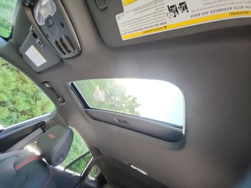 Certified 2025 Chevrolet Trax RS w/ Sunroof Package image 23