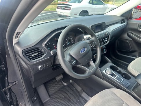 Used 2022 Ford Escape S image 16