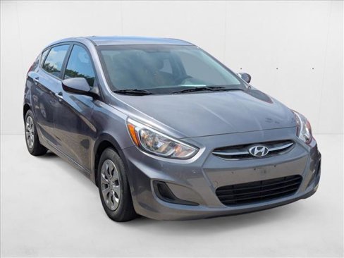 Used 2017 Hyundai Accent SE image 3