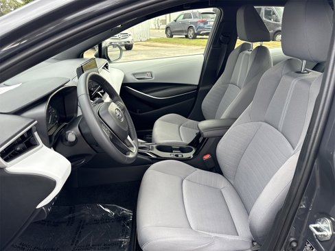 Used 2023 Toyota Corolla LE image 9