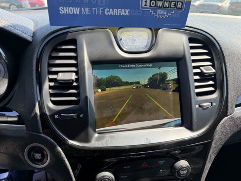 Used 2019 Chrysler 300 S image 17