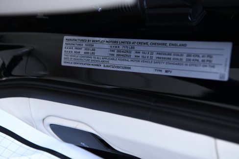 New 2025 Bentley Bentayga Extended Wheelbase image 27