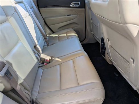 Used 2018 Jeep Grand Cherokee Limited image 21