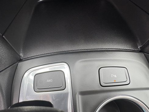 Used 2023 Chevrolet Equinox LT image 16