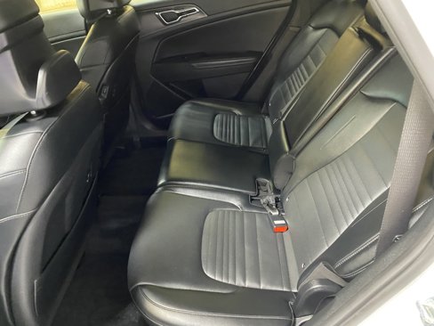 Used 2024 Kia Sportage SX image 23