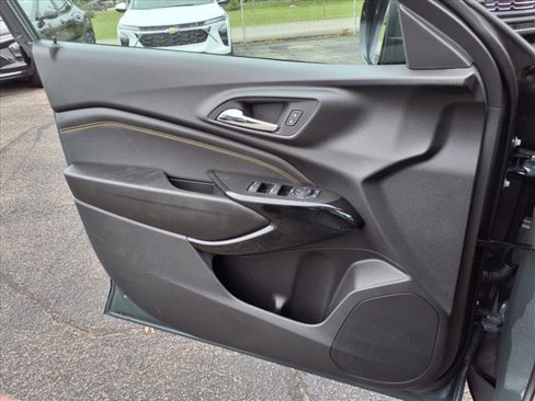 New 2025 Chevrolet Trax LT w/ Driver Confidence Package image 9