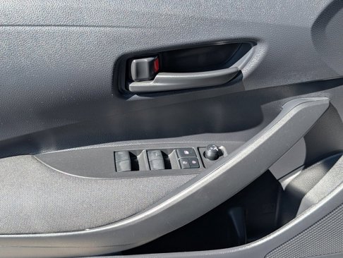 Used 2023 Toyota Corolla LE image 15