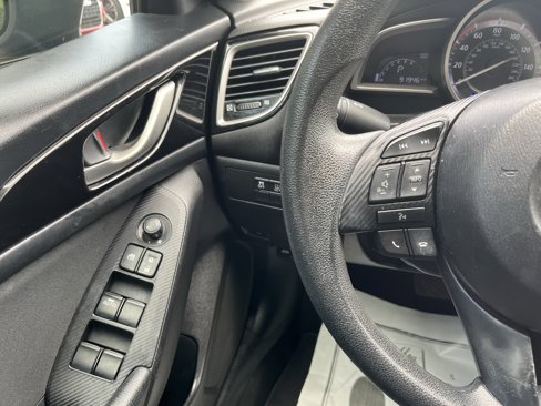 Used 2015 MAZDA MAZDA3 i Sport image 26