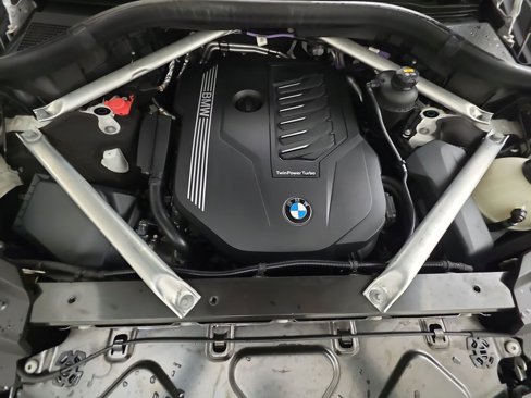 Used 2021 BMW X7 xDrive40i w/ Premium Package image 32