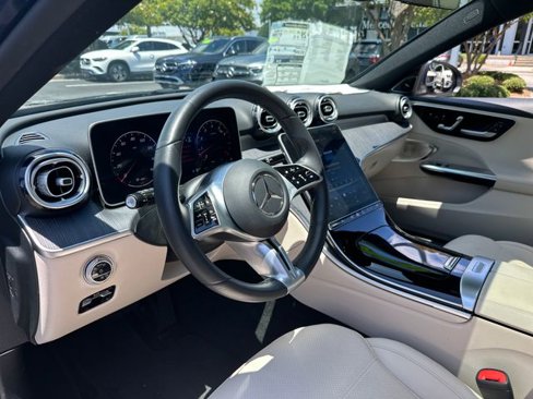 Used 2025 Mercedes-Benz C 300 Sedan image 17