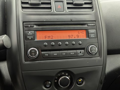 Used 2015 Nissan Versa S image 19