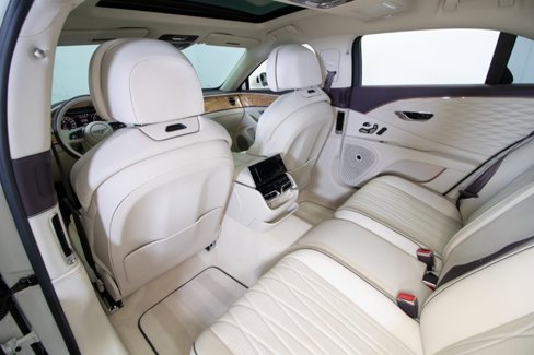 Used 2021 Bentley Flying Spur W12 image 50