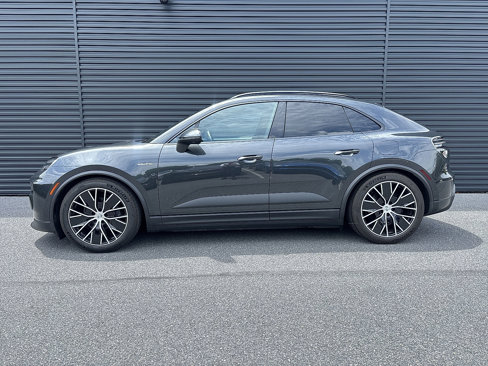 Certified 2024 Porsche Macan 4 Electric image 3