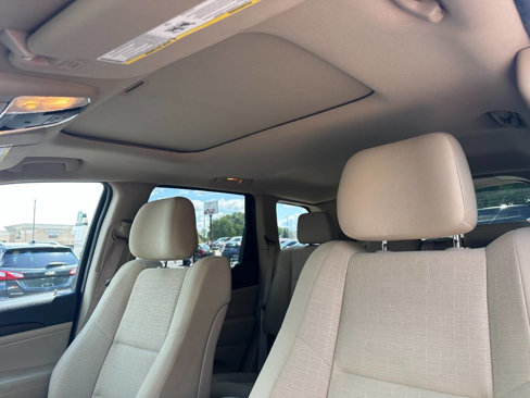 Used 2014 Jeep Grand Cherokee Laredo w/ Security & Convenience Group image 10