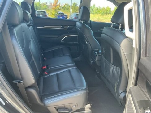 Used 2020 Kia Telluride LX image 12