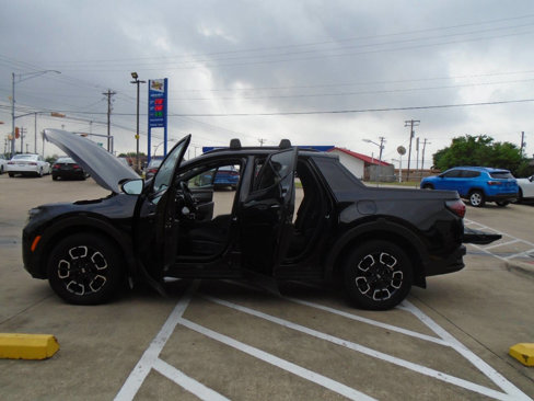 Used 2022 Hyundai Santa Cruz SEL Premium image 26