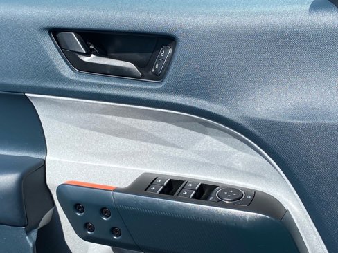 Certified 2024 Ford Maverick XLT image 21
