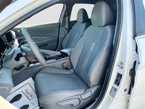 Used 2023 Hyundai Elantra SEL w/ Cargo Package image 19