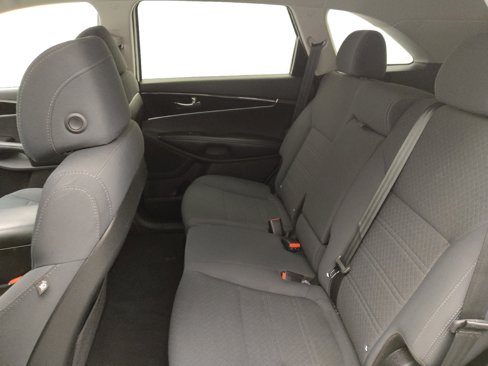 Used 2017 Kia Sorento LX w/ LX V6 Convenience Package image 18