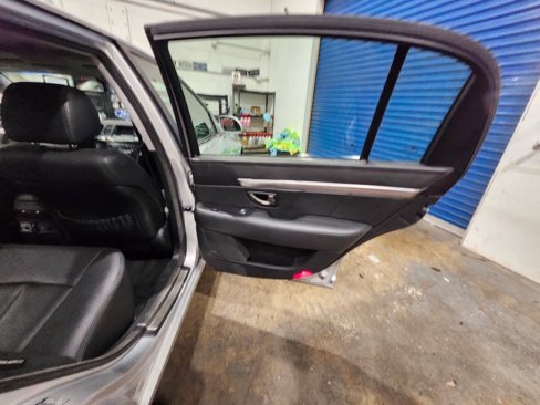 Used 2007 Kia Amanti w/ Leather Pkg image 26