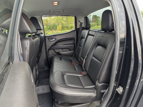 Used 2015 GMC Canyon SLT image 24