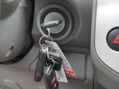 Used 2018 Nissan Frontier SV image 8