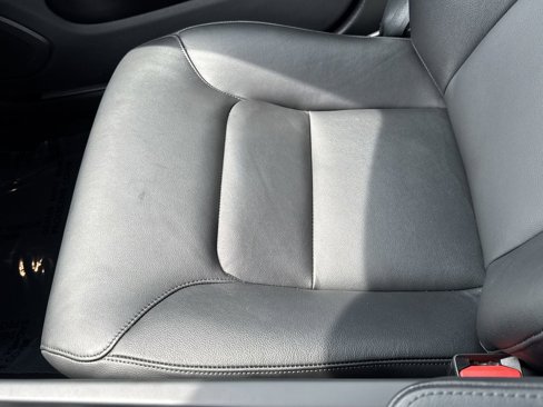 Certified 2024 Volvo S60 B5 Core image 29